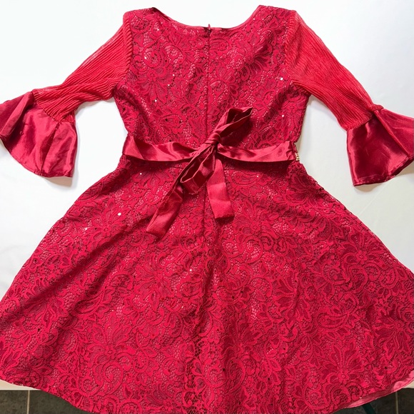 Bonnie Jean Red Lace Dress - Picture 10 of 12